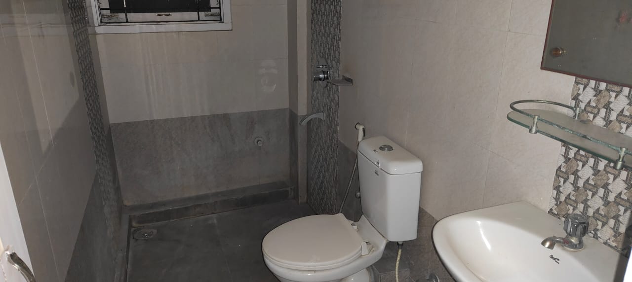 Semi Furnished 3 bhk semi furnished in Rukmini Gaon, Guwahati, Assam, India for Rent